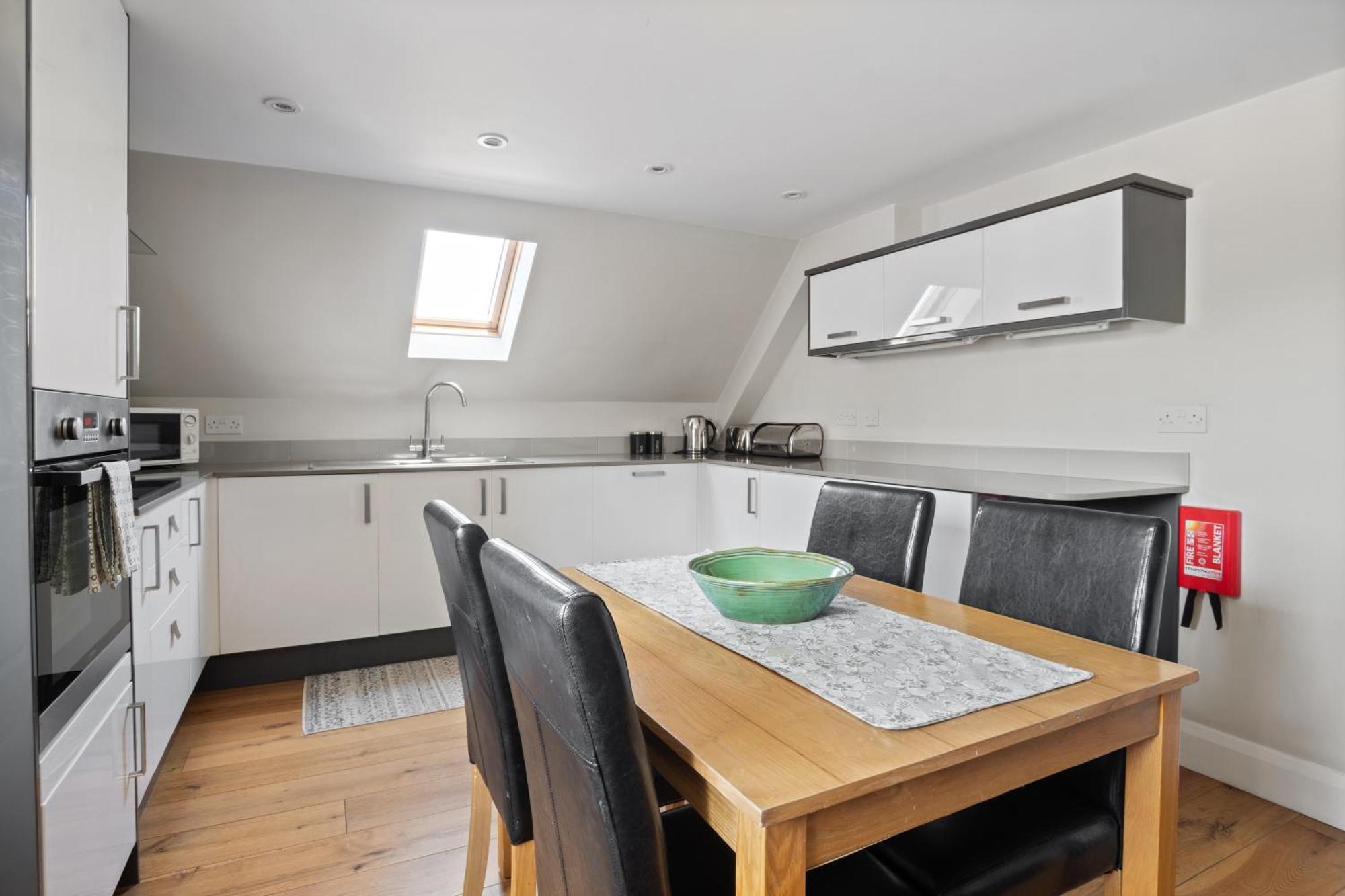 Cosy & Central Brockenhurst Flat, 2Br Buitenkant foto